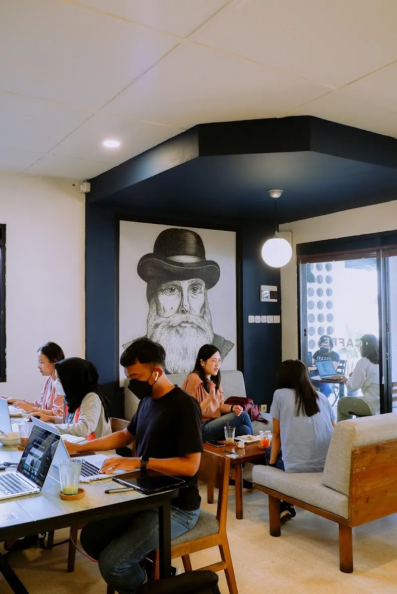 Blanco Coffee And Books